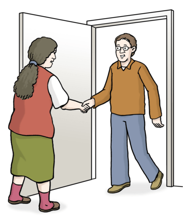 Eine Person öffnet die Tür und begrüßt jemanden, der hereinkommt